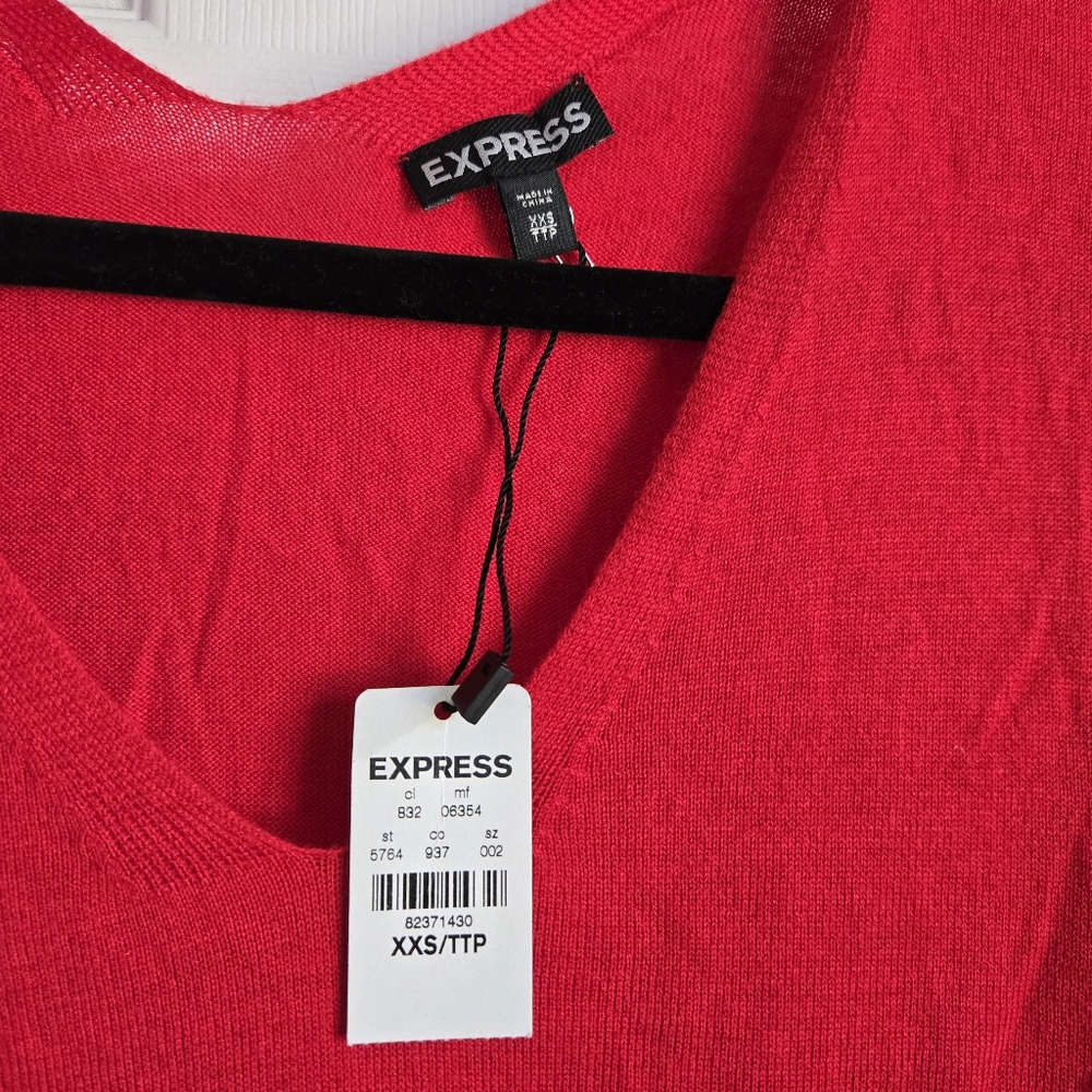 Express Red V-neck sweater in size xxs with Cashmere - Picture 4 of 4